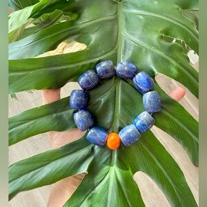 Lapis Lazuli & Howite || Handmade stretchy beaded bracelet
